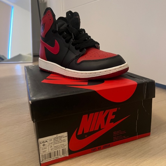 Air Jordan 1 Retro High OG - Picture 1 of 1